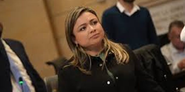 Lina María Garrido denuncia irregularidades que podrían invalidar la Reforma a la Salud