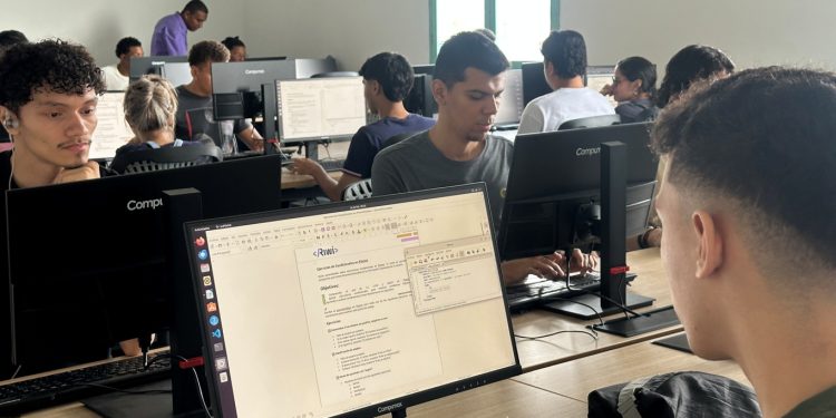 Jóvenes, a aprender desarrollo de software: Barranquilla y RIWI abren inscripciones para entrenamiento