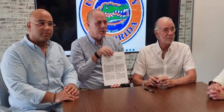 C.R.A. firma memorando de entendimiento con la Universidad de la Florida para el desarrollo de estrategias para la conservación y restauración ambiental