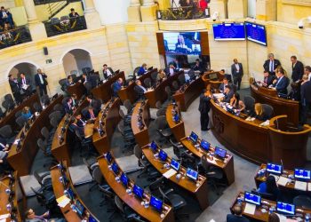 Senadores alistan estrategia para hundir la reforma a la salud en tercer debate