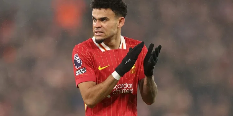 Luis Díaz y Liverpool buscan un nuevo título en la Carabao Cup contra Newcastle