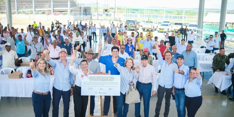 Gobernación, Fedepalma y Cenipalma suscriben acuerdo para fortalecer cultivo de palma de aceite