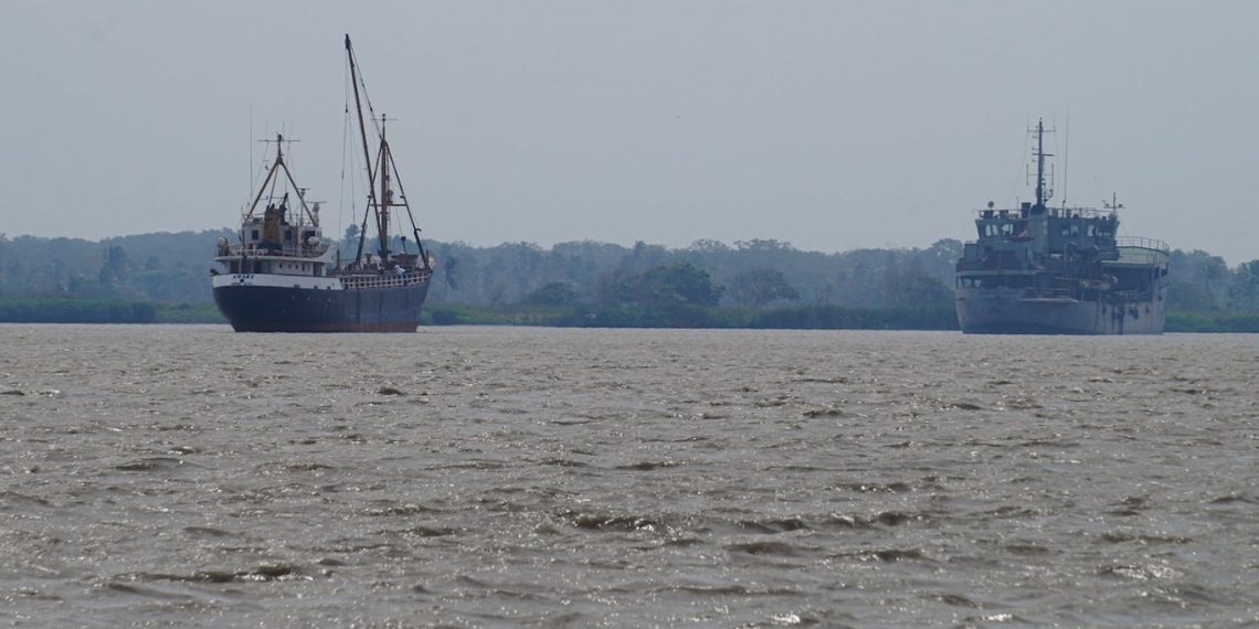 Nuevo aplazamiento a medida de seguridad ambiental pone en riesgo los ríos de Colombia