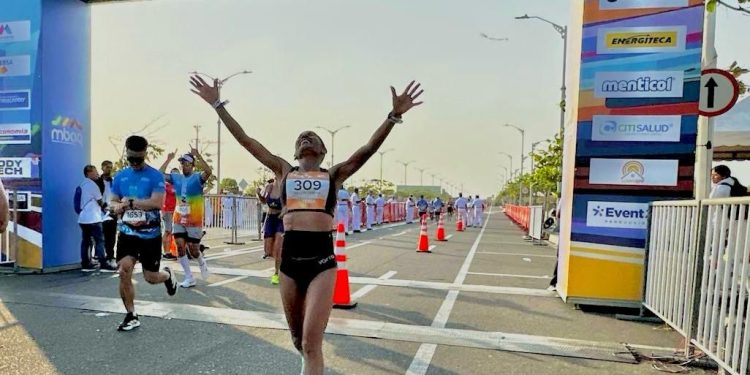 Dickson Kimeli y Kellys Arias brillaron en la Maratón de Barranquilla 2025
