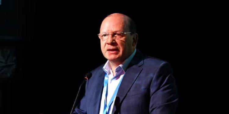 Ya están apareciendo “cables pelaos” del nuevo Ministro de Hacienda