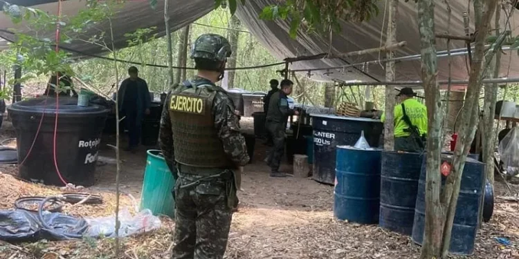 Ejército Nacional ubicó y destruyó un laboratorio que producía cerca de dos toneladas mensuales de droga en Casanare