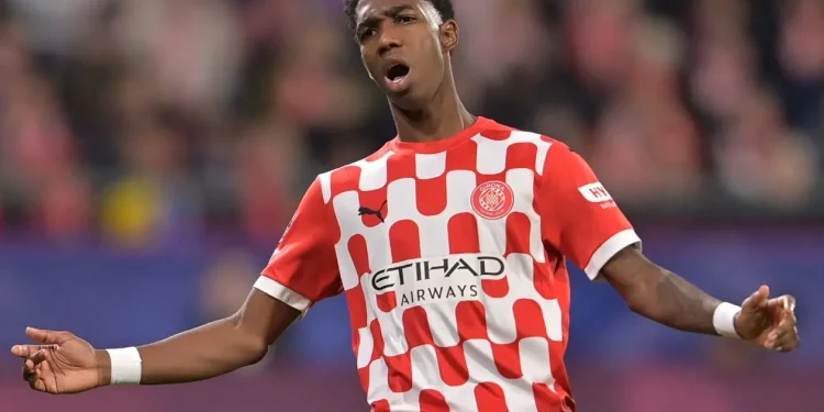 Yaser Asprilla deja buenas sensaciones en el empate entre Girona y Valencia 1-1