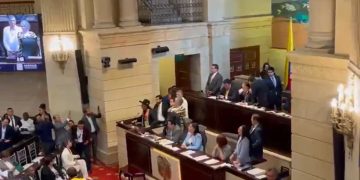 Fuerte polémica en el Congreso: Senadoras rechazan que Jorge Tovar presida sesión sobre víctimas