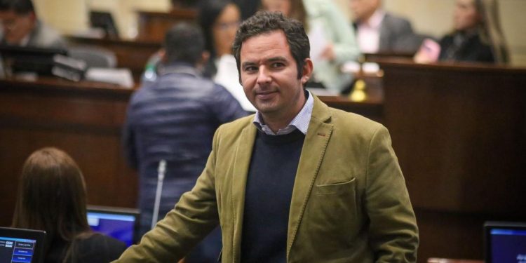 Carlos Meisel exige al Gobierno acelerar la entrega de subsidios a los más vulnerables