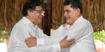 Reunión privada entre el presidente Petro y el procurador Eljach despierta interrogantes sobre posibles asuntos de Estado