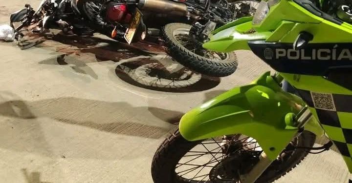 Fuerte accidente entre motociclistas deja dos heridos en el Malecón de Puerto Colombia