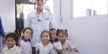 Gobernador Eduardo Verano sigue apostándole a la educación: entregó 12 colegios transformados