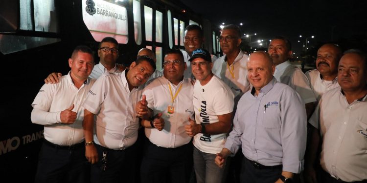 Barranquilla le apuesta a respirar mejor: llegan 25 nuevos buses ecológicos a Transmetro