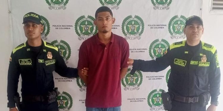 Se entregó en Bolívar uno de los más buscados: señalado de homicidio y con notificación azul de Interpol