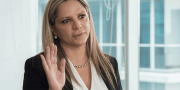 Esposa del ministro de Salud es investigada por presuntas presiones en la Superintendencia de Salud