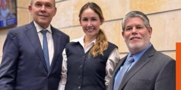 Senado aprueba proyecto de ley para fortalecer derechos de los pasajeros aéreos en Colombia