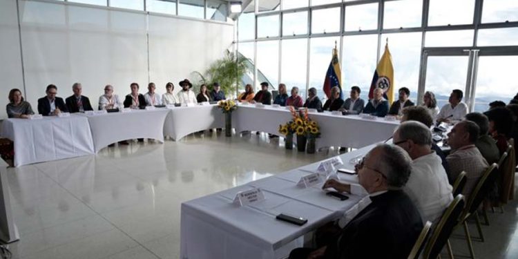 ‘Los Costeños’ y ‘Los Pepes’ proponen diálogo con el Gobierno para dejar las armas