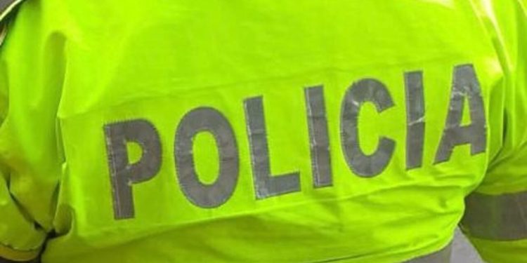 Procuraduría formula cargos a patrullera de la Policía por presunta agresión a transeúnte en Bogotá