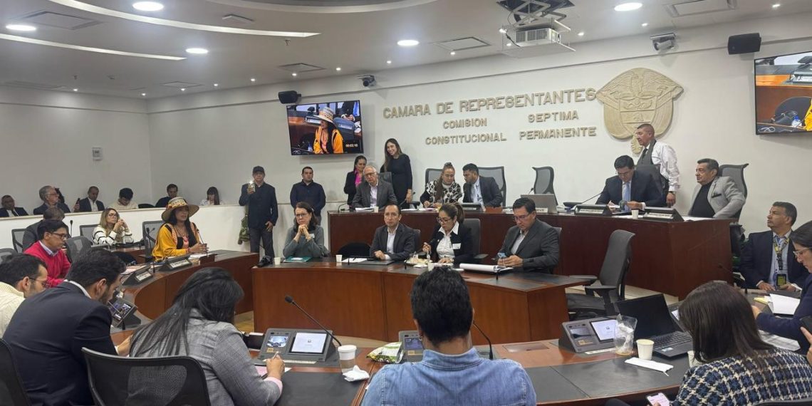 Congreso escucha informe sobre cáncer infantil: una urgencia nacional en el Día de la Niñez