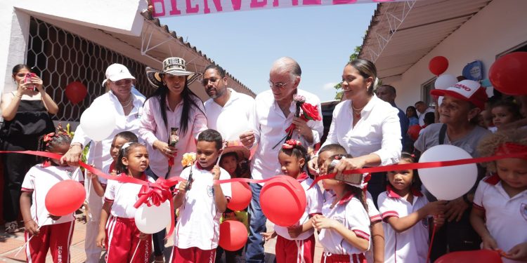 Gobernador Eduardo Verano entregó más espacios cómodos para estudiantes de colegios públicos del Atlántico