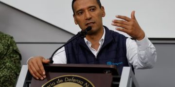 Pedro Sánchez, MinDefensa: Un nuevo plan para erradicar cultivos ilícitos con glifosato