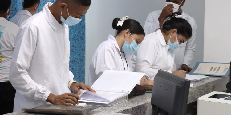 Declararan alerta amarilla hospitalaria en días festivos de Semana Santa