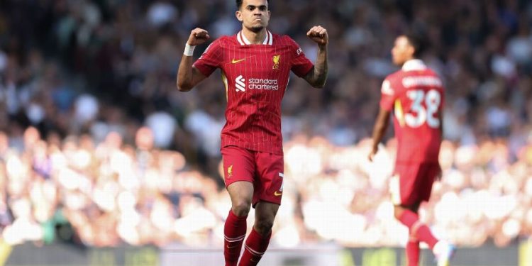 Luis Díaz encendió la esperanza del Liverpool ante Fulham
