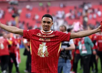 Alexander-Arnold se despide del Liverpool tras 20 años