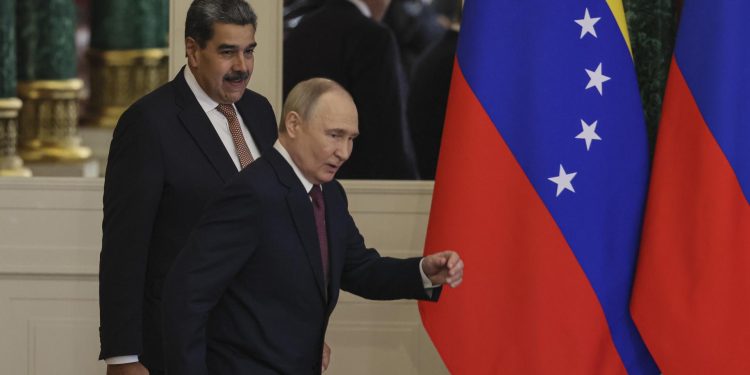 Putin y Maduro firman Acuerdo de Asociación Estratégica y Cooperación en el Kremlin