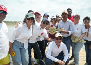 En el Día del Trabajo dignificamos la labor de nuestros pescadores de Puerto Mocho con nuevo muelle y sedes operativas: alcalde Char