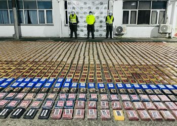 Incautan casi dos toneladas de cocaína en el puerto de Buenaventura