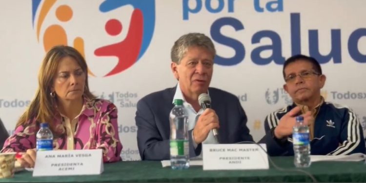 Bruce Mac Master pide al Gobierno acatar fallo de la Corte sobre la UPC y alerta sobre ineficacia de mesas técnicas