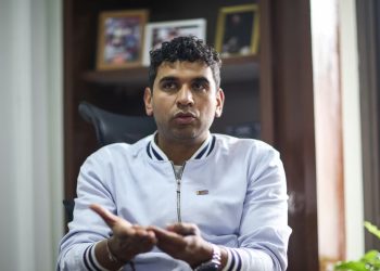 Aquí le contamos los lazos familiares de David Racero en el Gobierno que están generando polémica