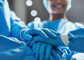 ¡Barranquilleros, estamos buscando a los mejores trabajadores del sector salud para que se unan a nuestro equipo!