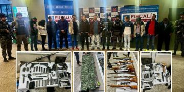Ejército captura a 13 disidentes de las FARC en Bogotá con arsenal y dinero en efectivo