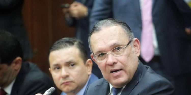 Partido Conservador reitera su rechazo a la reforma laboral del Gobierno y presenta ponencia alternativa