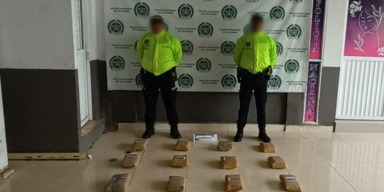 Policía en Bolívar halla marihuana y base de coca abandonada