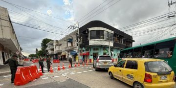Continúa cierre vial en la carrera 43 con calle 47 por medidas preventivas