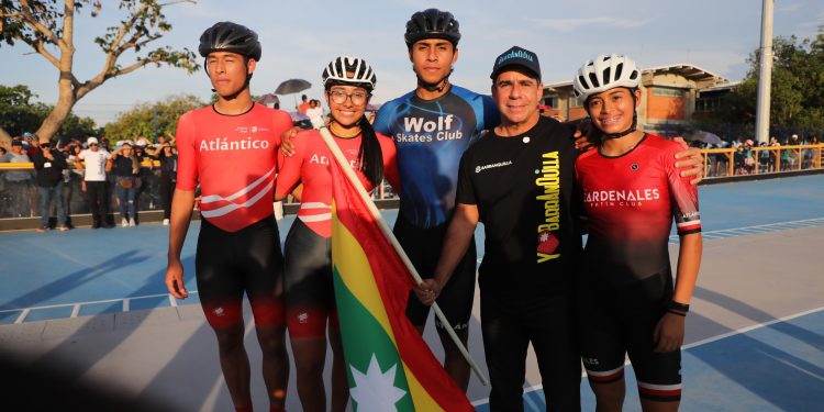 “Barranquilleros, disfruten de esta nueva pista de patinaje que les entregamos en el corazón del suroriente”: alcalde Char