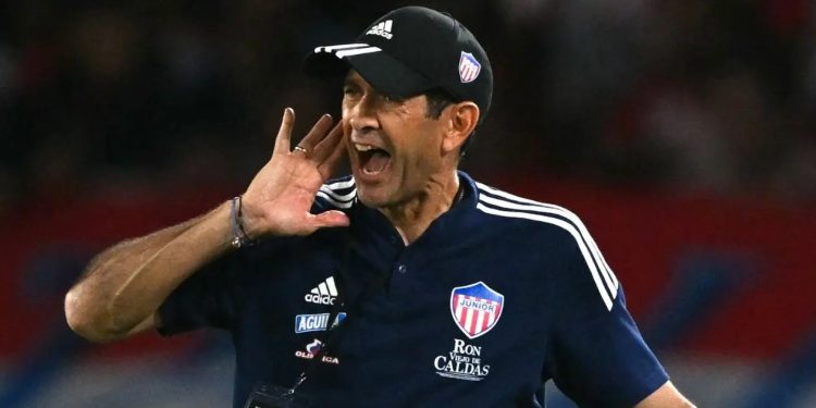 Arturo Reyes regresa a los banquillos: es nuevo técnico del Sport Boys de Perú