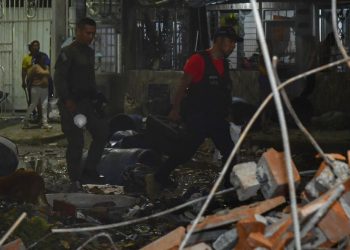 Ofrecen $300 millones por autores de atentado en Cali que dejó siete heridos