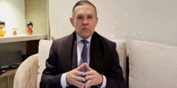 Efraín Cepeda llama a la calma tras hundimiento de consulta popular y anuncia continuidad de la reforma laboral