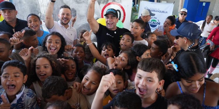 “Detrás de cada plato hay manos de madres amorosas”, alcalde Char en visita a comedor comunitario en Las Malvinas