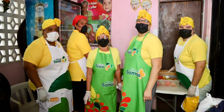 Amor de madre: el mejor adobo para la receta en los comedores comunitarios