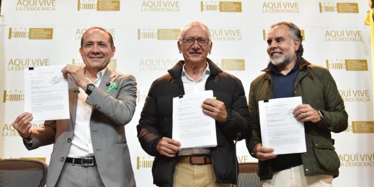 Petro lanza nueva consulta popular con más preguntas: ahora incluye salud, EPS y trabajo digno