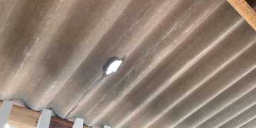 Jóvenes protagonizan nuevo enfrentamiento en La Esmeralda y causan daños en viviendas