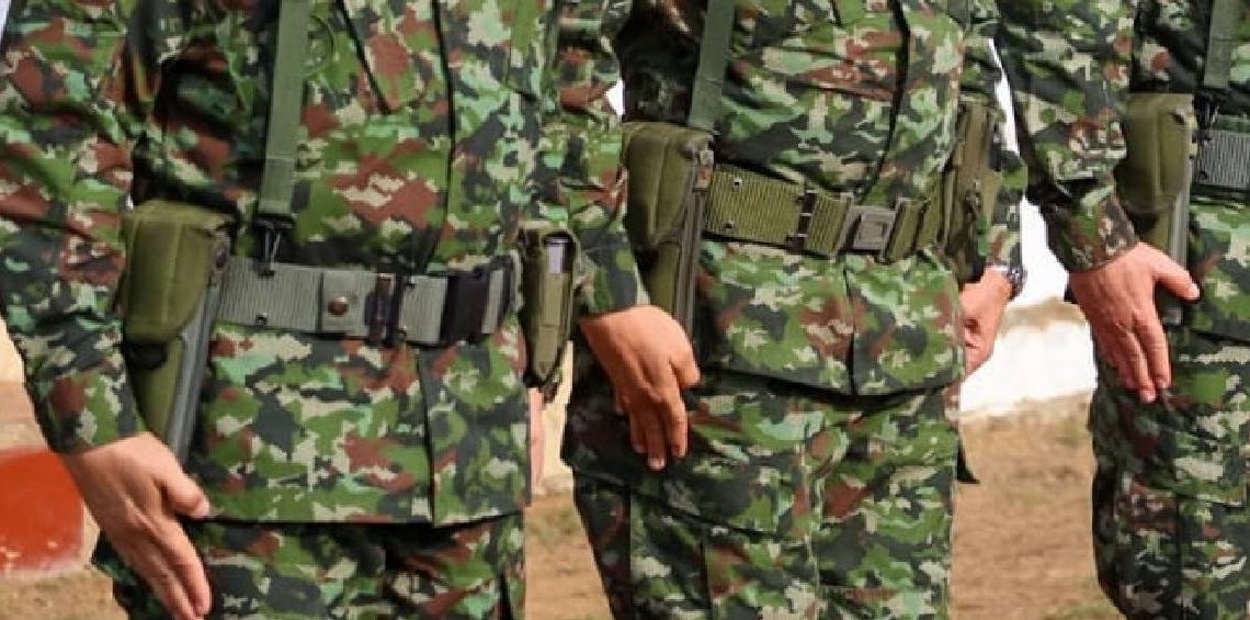 Un militar y 12 civiles, capturados por integrar presunta red que vendía armas a grupos ilegales