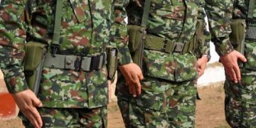 Un militar y 12 civiles, capturados por integrar presunta red que vendía armas a grupos ilegales