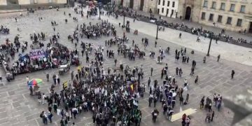 Con baja participación, transcurrió primera jornada del paro nacional en defensa de la reforma laboral