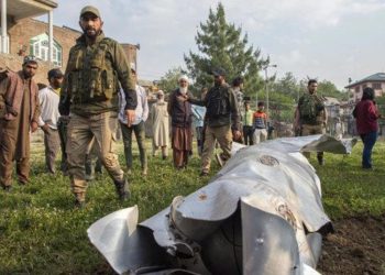 Pakistán eleva a 31 los civiles muertos por ataques de India en la región de Cachemira